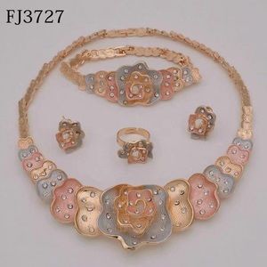 Meet your Posher, Justina